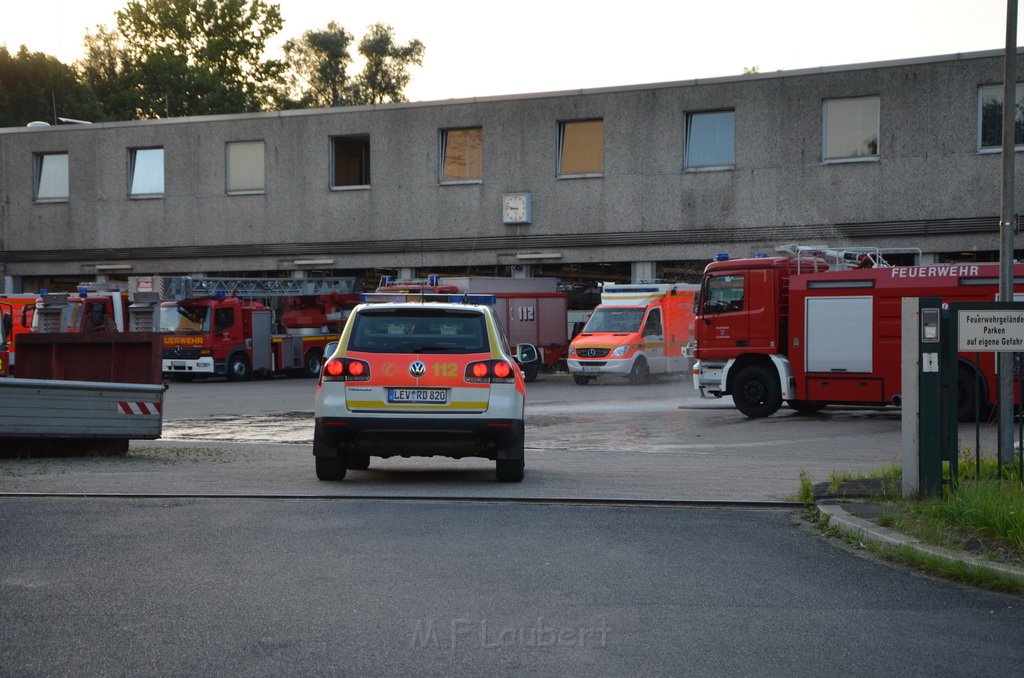 Einsatz BF Koeln Klimaanlage Reisebus defekt A 3 Rich Koeln hoehe Leverkusen P182.JPG